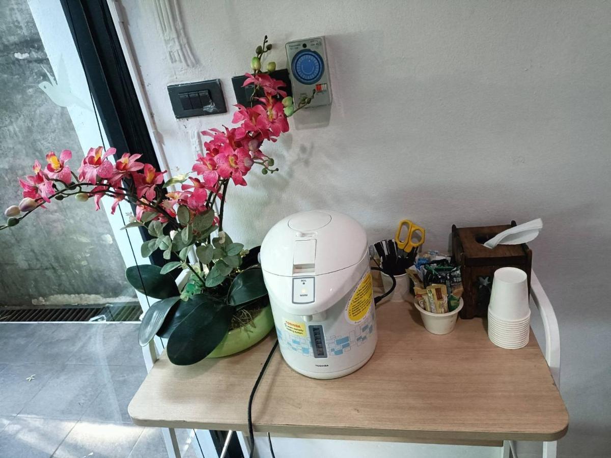 Soft Dormtel Jedyod ซอฟ ดอรมเทล 7 ยอด Vandrarhem Chiang Mai Exteriör bild