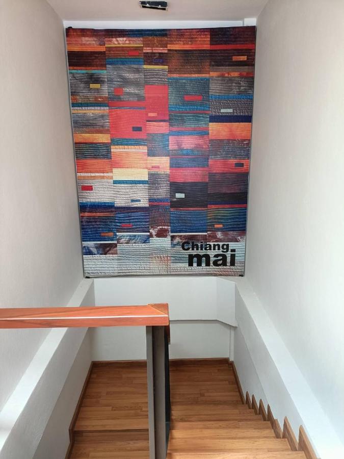 Soft Dormtel Jedyod ซอฟ ดอรมเทล 7 ยอด Vandrarhem Chiang Mai Exteriör bild