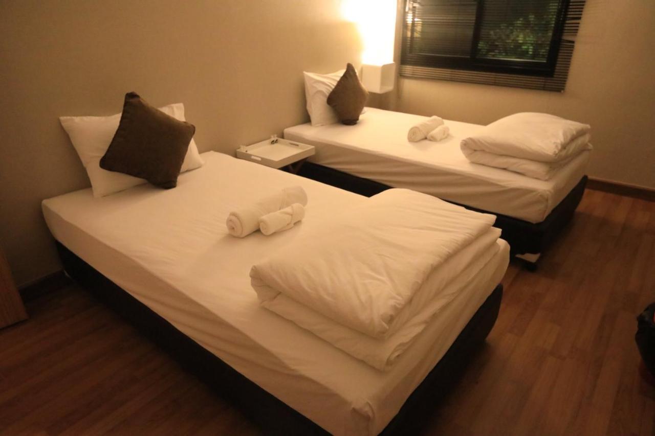 Soft Dormtel Jedyod ซอฟ ดอรมเทล 7 ยอด Vandrarhem Chiang Mai Exteriör bild