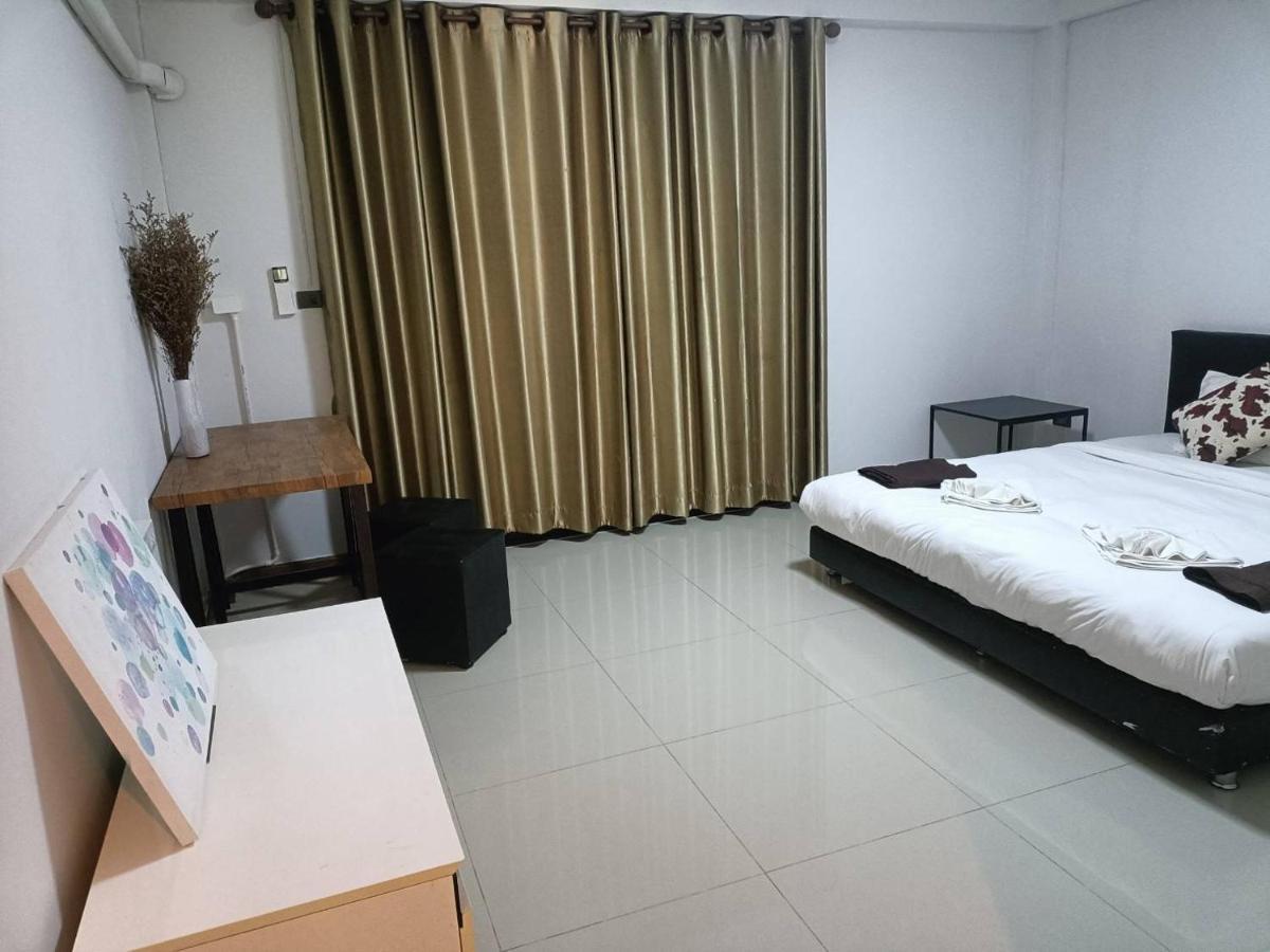 Soft Dormtel Jedyod ซอฟ ดอรมเทล 7 ยอด Vandrarhem Chiang Mai Exteriör bild