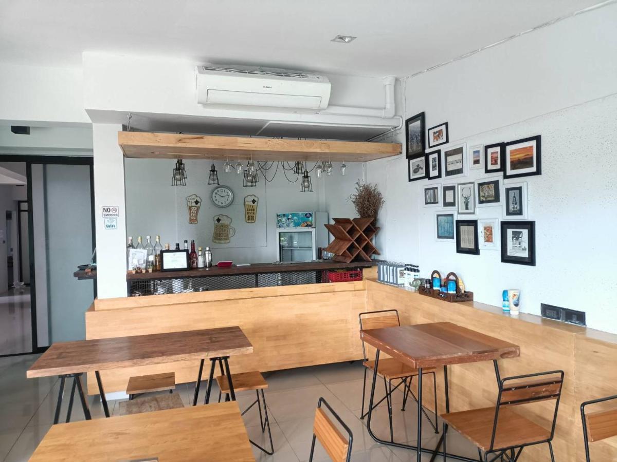 Soft Dormtel Jedyod ซอฟ ดอรมเทล 7 ยอด Vandrarhem Chiang Mai Exteriör bild