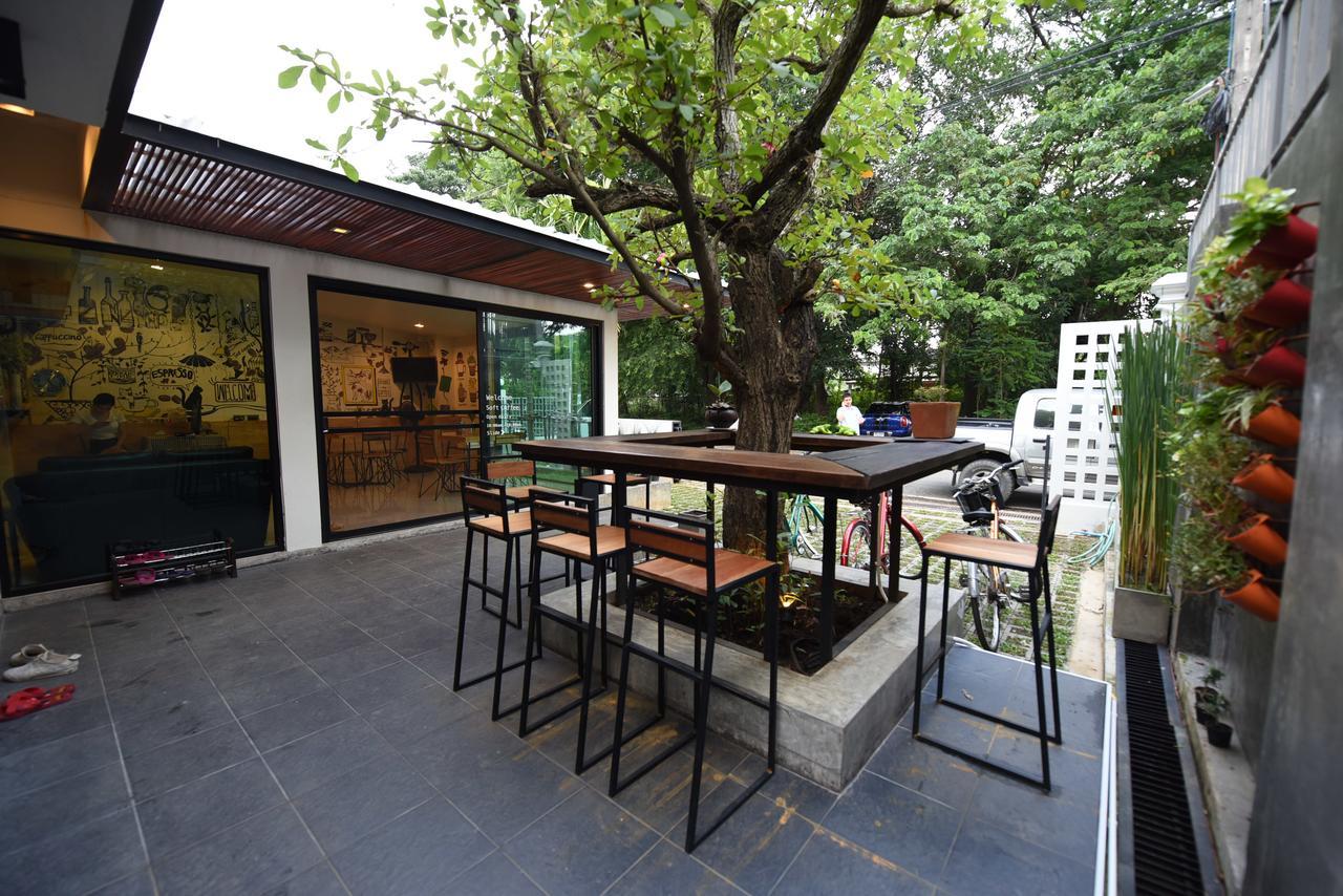 Soft Dormtel Jedyod ซอฟ ดอรมเทล 7 ยอด Vandrarhem Chiang Mai Exteriör bild