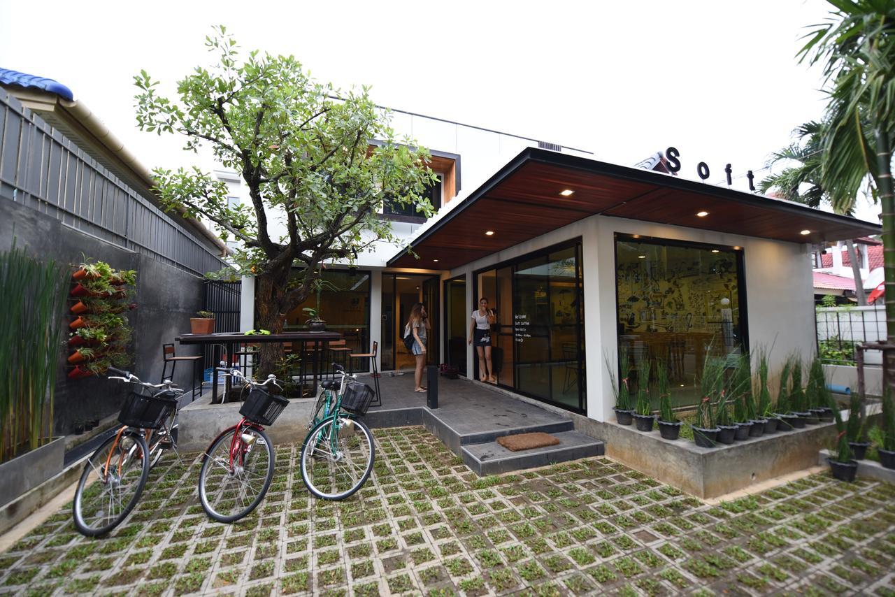 Soft Dormtel Jedyod ซอฟ ดอรมเทล 7 ยอด Vandrarhem Chiang Mai Exteriör bild