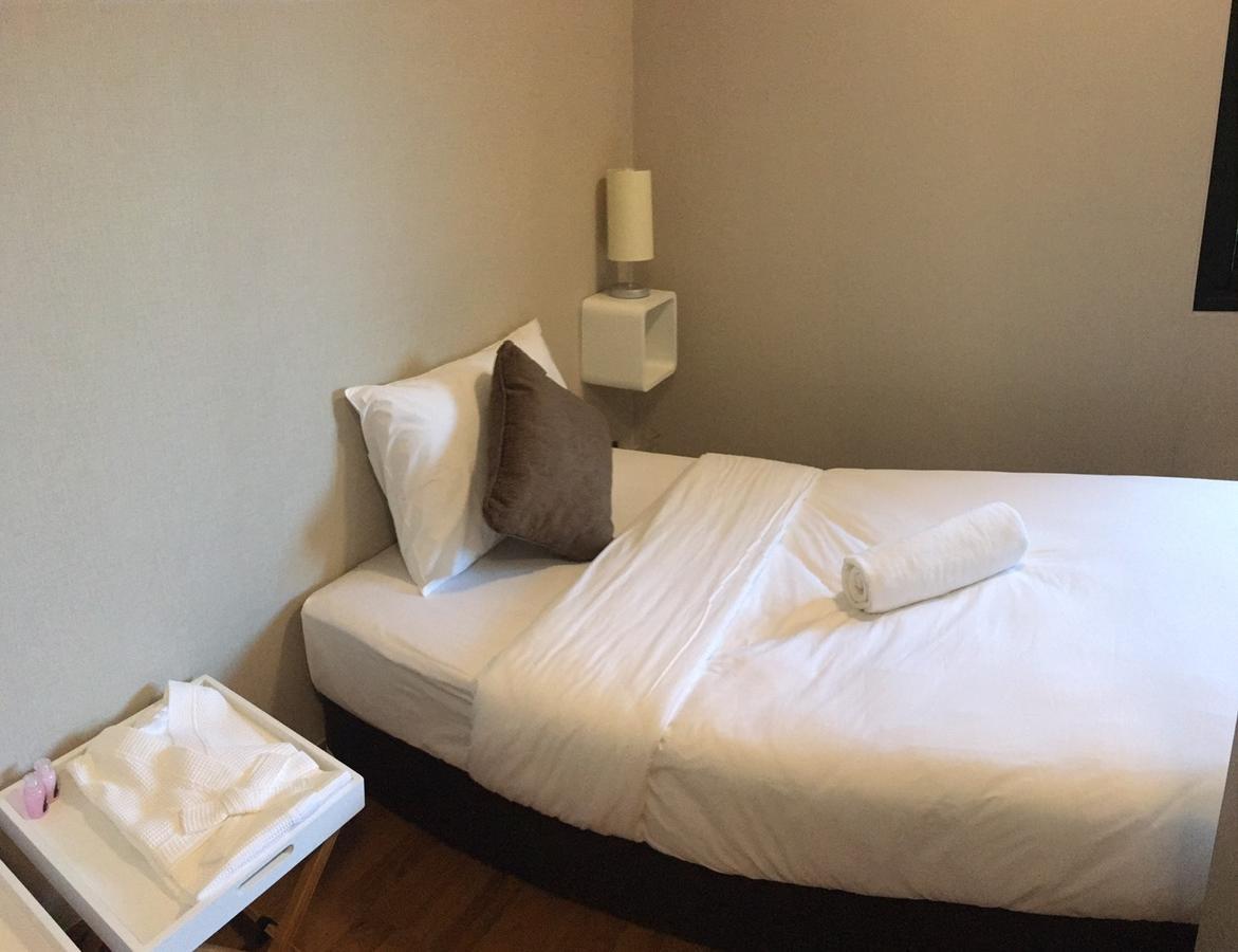 Soft Dormtel Jedyod ซอฟ ดอรมเทล 7 ยอด Vandrarhem Chiang Mai Exteriör bild